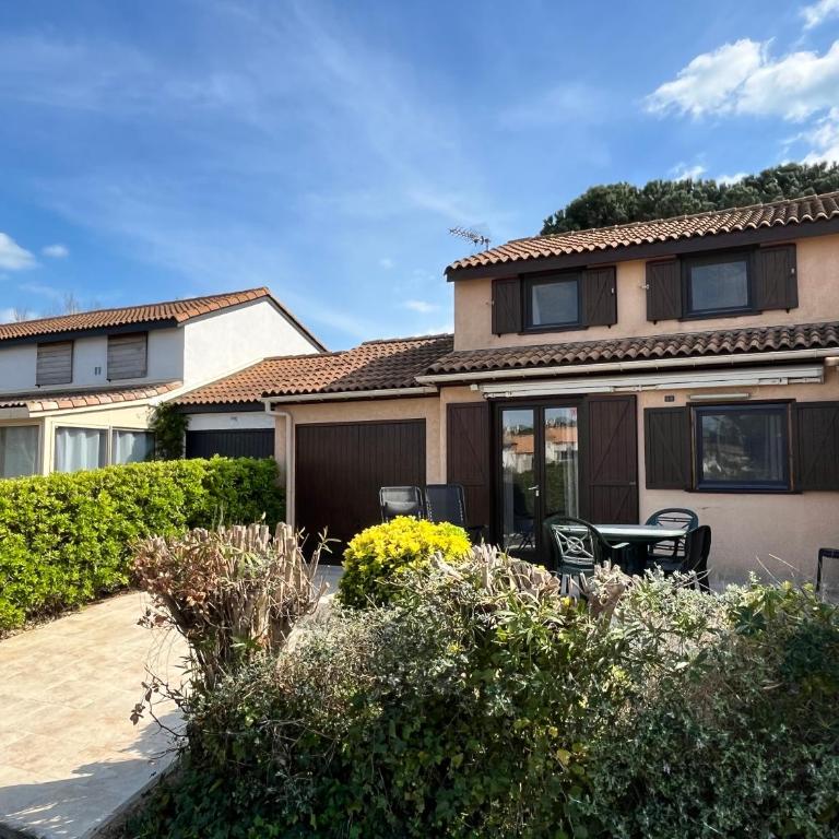Jolie Villa climatisée 5 couchages, Résidence LES TAMARIS, wifi, PORTIRAGNES PLAGE LRTAMB8 - Maison 2 Chambres - 1