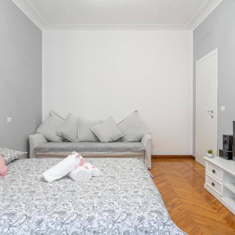 Bright and Central Flat - Metro & Station Nearby - Appartamento con 2 Camere da Letto - 31