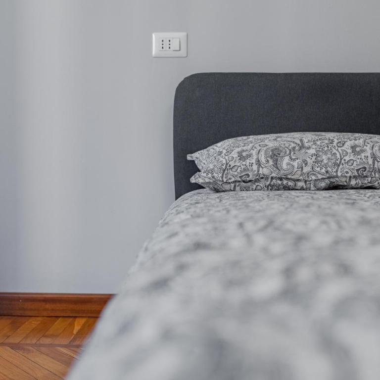 Bright and Central Flat - Metro & Station Nearby - Appartamento con 2 Camere da Letto - 30