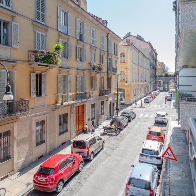 Bright and Central Flat - Metro & Station Nearby - Appartamento con 2 Camere da Letto - 47