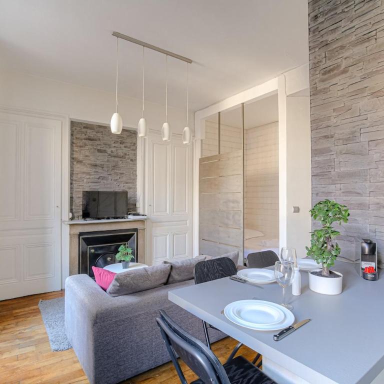 Joli studio fonctionnel, 2 personnes, Charpennes - One-Bedroom Apartment - 6
