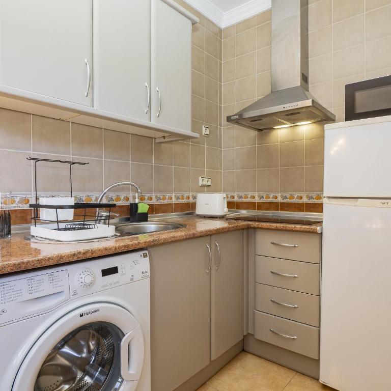 Cubo's Lucys Place 2 Bedrooms Apartment - Apartment - 14