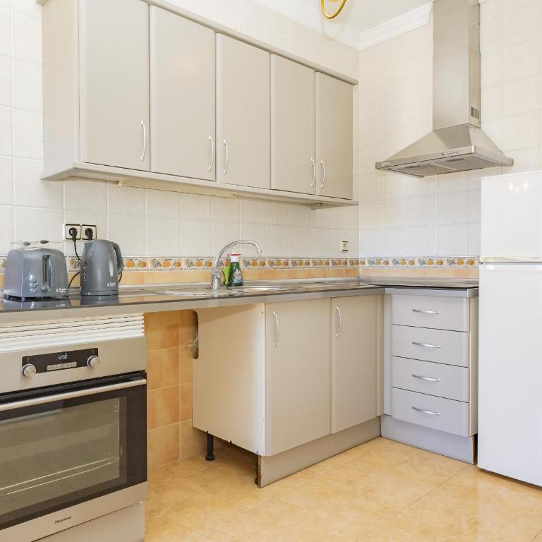 Cubo's Lucys Place 1 Bedroom Apartment - Apartment - 13