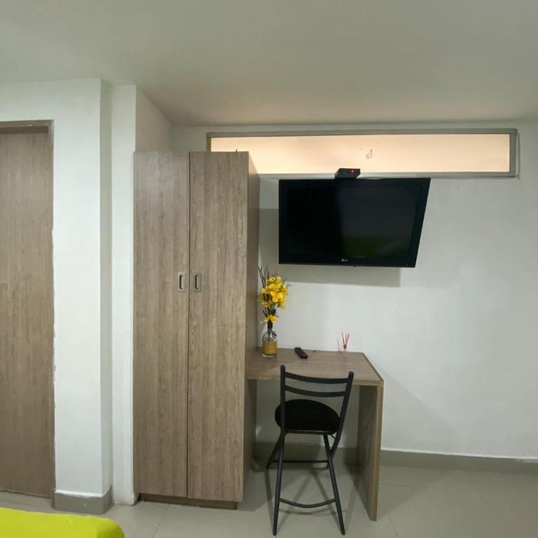 Apartaestudio Medellin Laureles - Estudio Familiar - 13