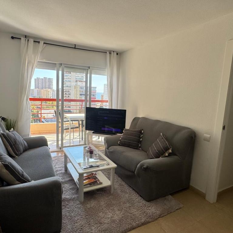 Apartamento con terraza, piscina y vistas en Cabo by Turihome - Three-Bedroom Apartment - 3