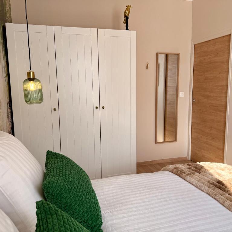 L Écrin Rémois - Two-Bedroom Apartment - 8