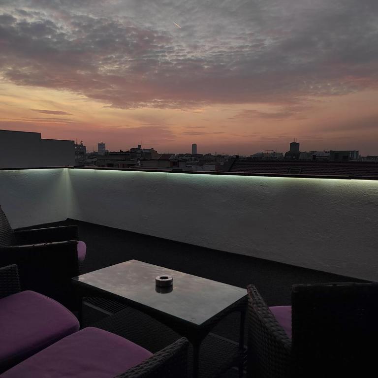 Rooftop Vracar - One-Bedroom Apartment - 6