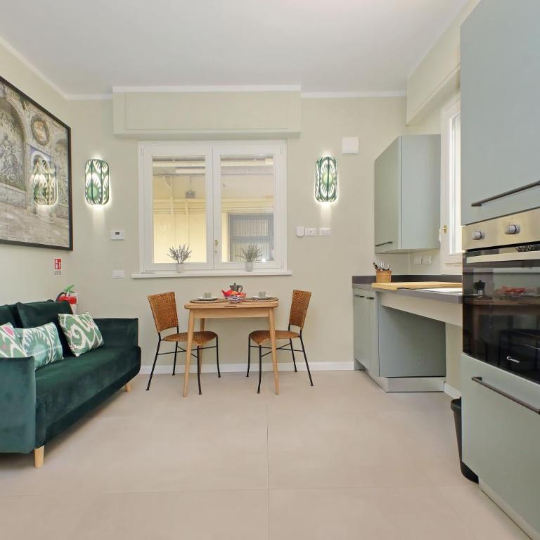 Gioia's Flat - Two-Bedroom Apartment - 1