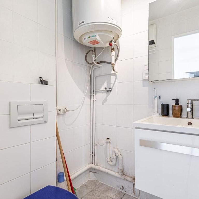 GuestReady - Charming Canal St-Martin Retreat - Appartement - 10