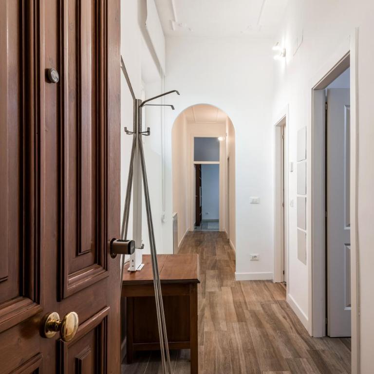 iFlat Mid-Century Modern Vatican Apartment - Two-Bedroom Apartment - 20