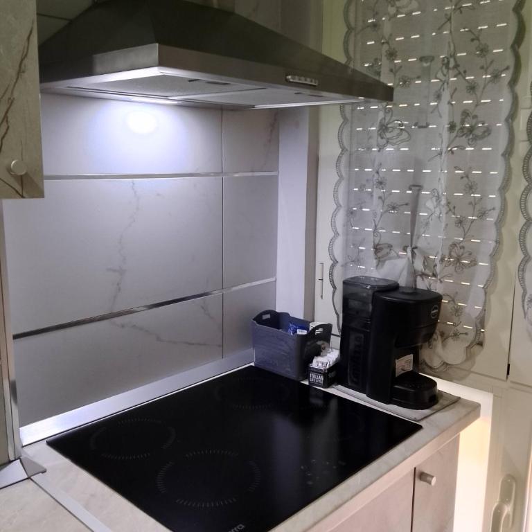 Mary House Napoli Centro - One-Bedroom Apartment - 9