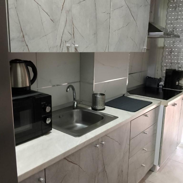 Mary House Napoli Centro - One-Bedroom Apartment - 8