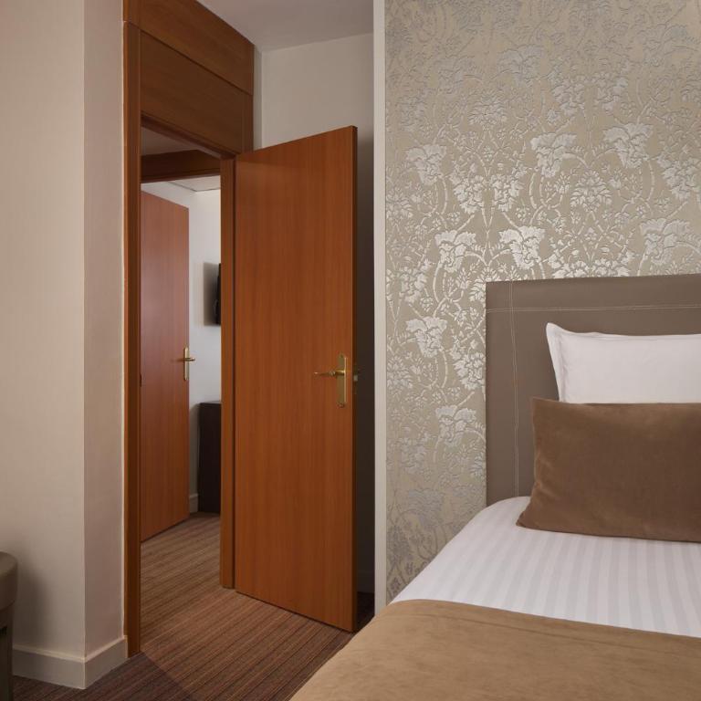 Timhotel Opéra Blanche Fontaine - Hébergement Triple avec 2 Chambres - 1
