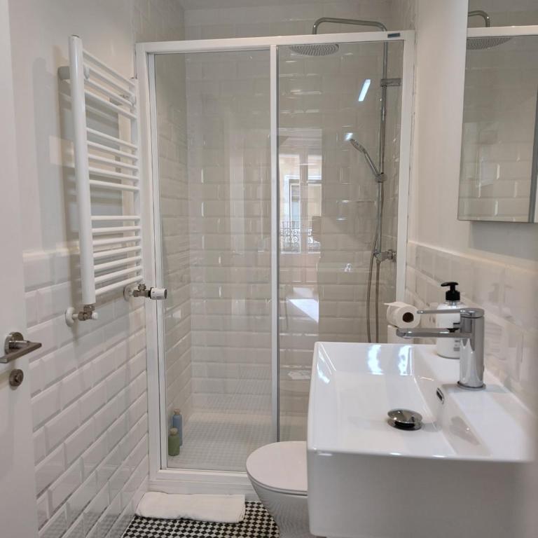 Figueroa - Apartamento de 2 dormitorios con balcón - 8