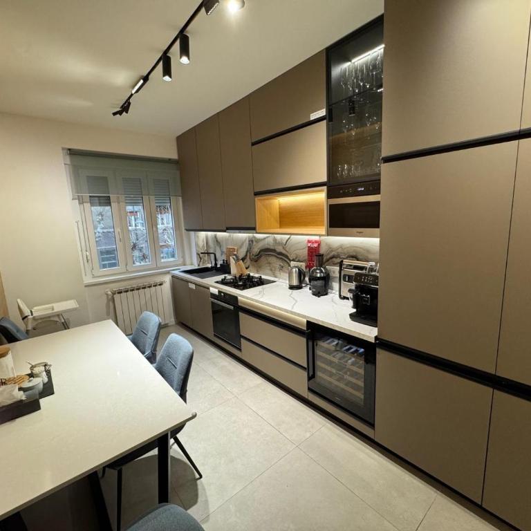 Family Apartment BOREAS Trieste - Appartamento con 1 Camera da Letto - 29