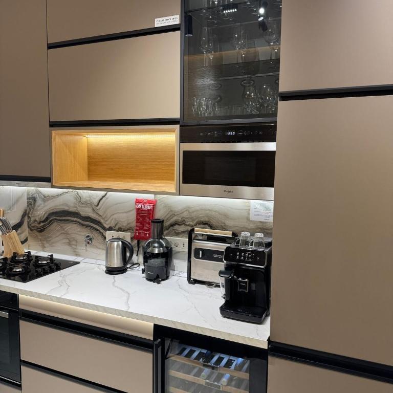 Family Apartment BOREAS Trieste - Appartamento con 1 Camera da Letto - 3