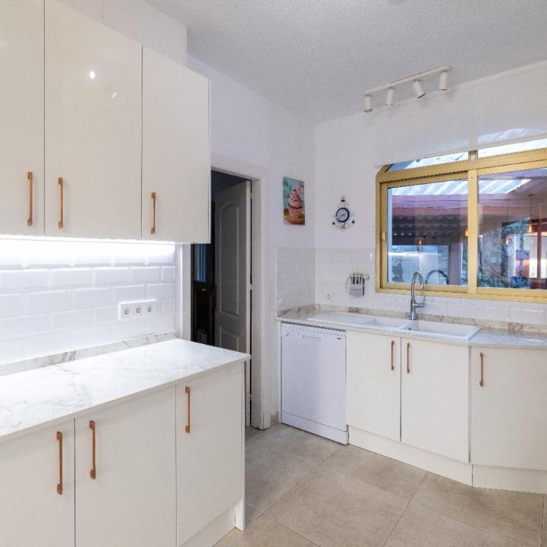 VIVI Homes - Casa Bella - Villa - 39
