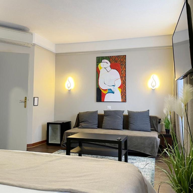 L'EMBLEME - BOUTIQUE HOTEL - Suite - Vue sur Ville - 1