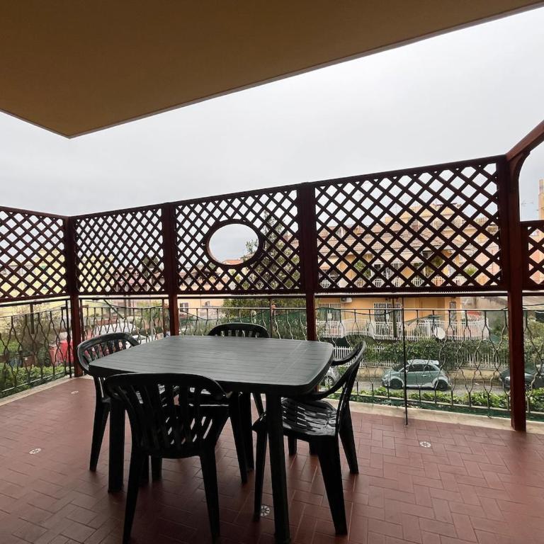 Charm Apartment & Relax Jacuzzi Roma-Gemelli - Appartamento Deluxe con 2 Camere da Letto e Balcone - 8