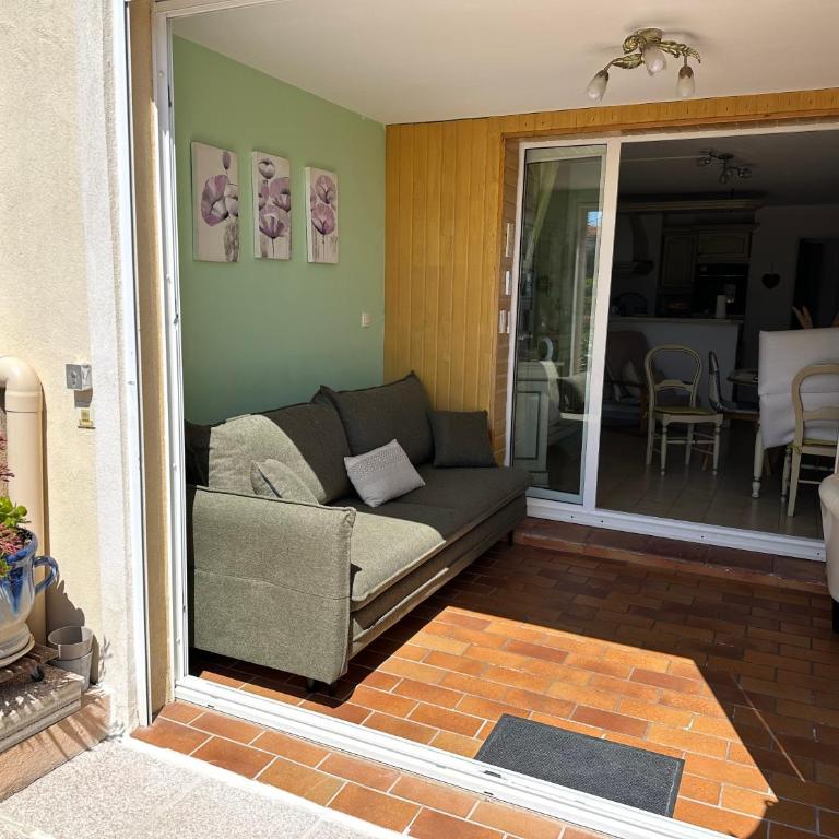 Au bord de la mer - Two-Bedroom Apartment - 16