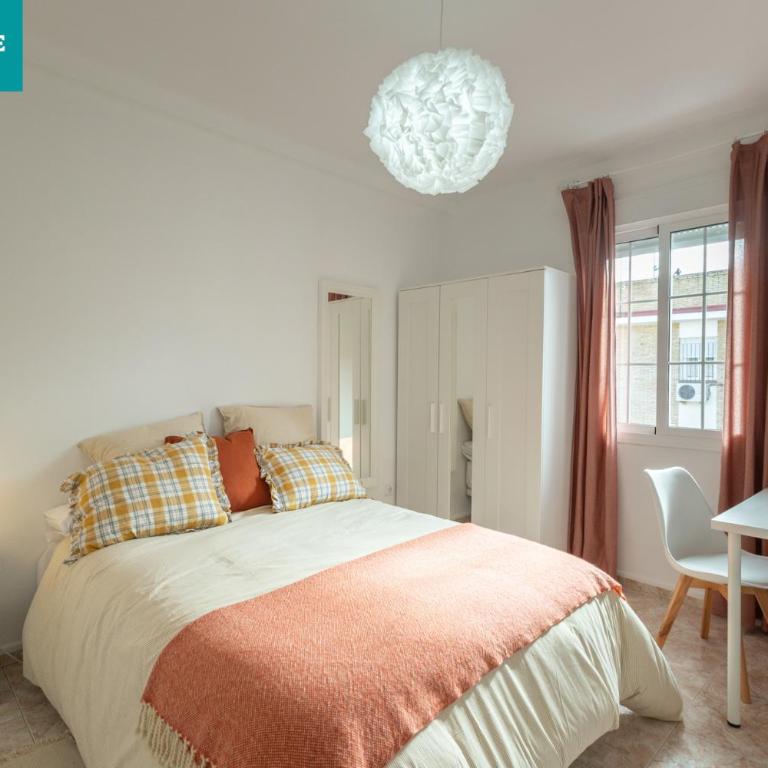 180Home GLAMUROSO APARTAMENTO EN TRIANA - Three-Bedroom Apartment - 25