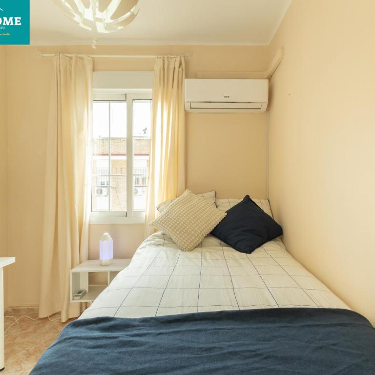 180Home GLAMUROSO APARTAMENTO EN TRIANA - Three-Bedroom Apartment - 28