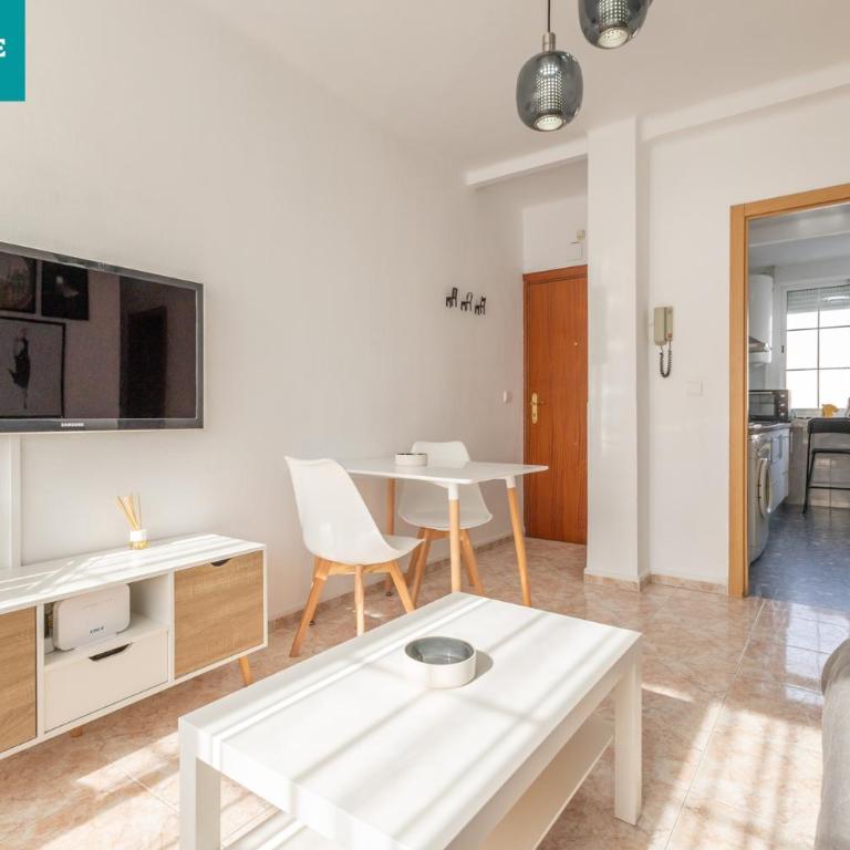 180Home GLAMUROSO APARTAMENTO EN TRIANA - Three-Bedroom Apartment - 29