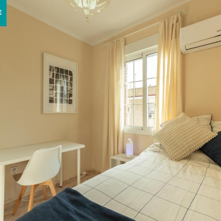 180Home GLAMUROSO APARTAMENTO EN TRIANA - Three-Bedroom Apartment - 34