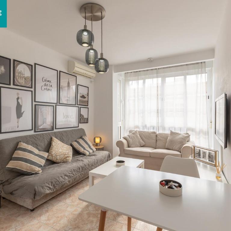180Home GLAMUROSO APARTAMENTO EN TRIANA - Three-Bedroom Apartment - 38