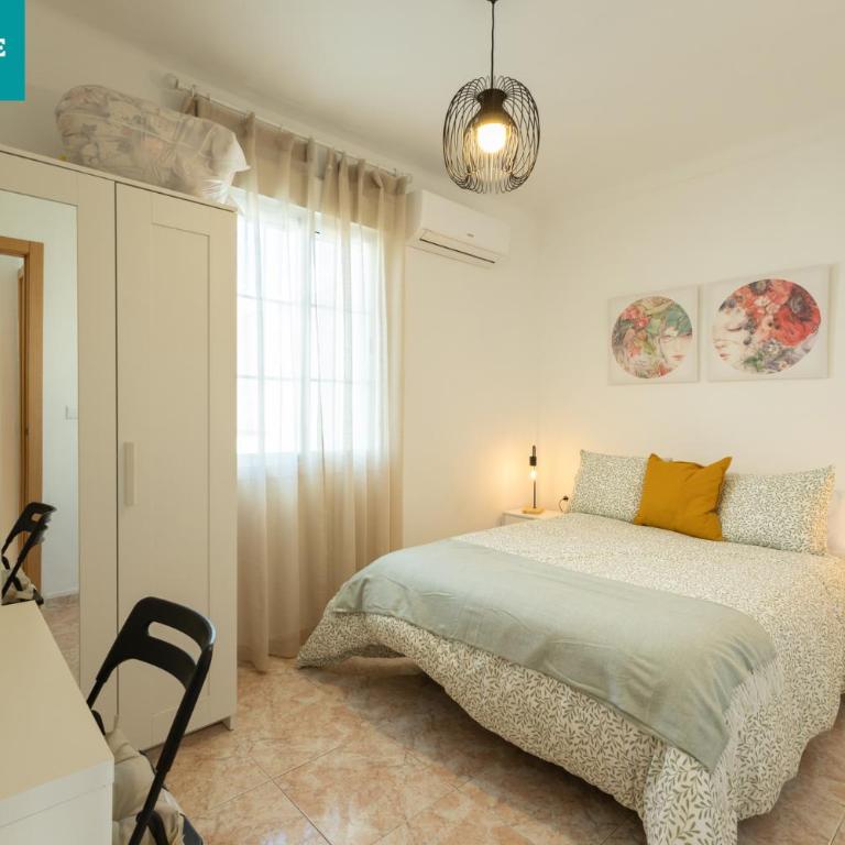 180Home GLAMUROSO APARTAMENTO EN TRIANA - Three-Bedroom Apartment - 42