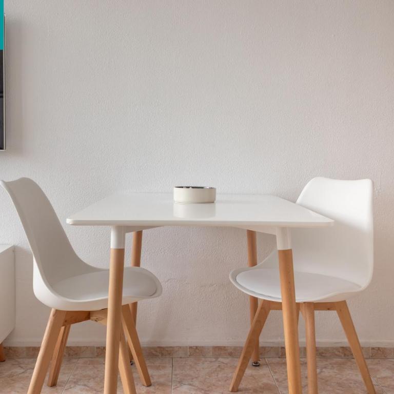 180Home GLAMUROSO APARTAMENTO EN TRIANA - Three-Bedroom Apartment - 45