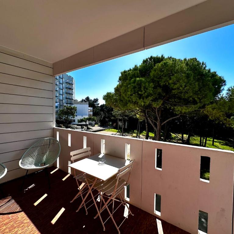 Golden sunset apartment - One-Bedroom Apartment - 4