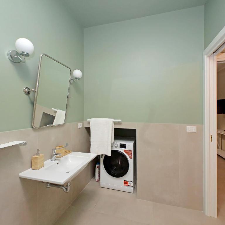 Gioia's Flat - Two-Bedroom Apartment - 14