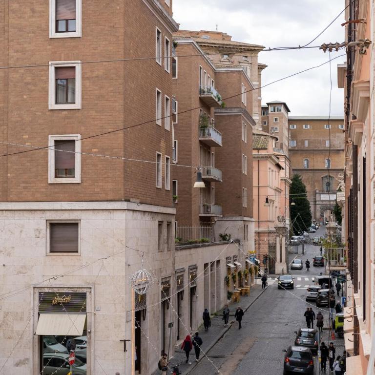 Sotto al letto del Papa - Borgo Pio - Vaticano - Appartamento con 2 Camere da Letto - 60