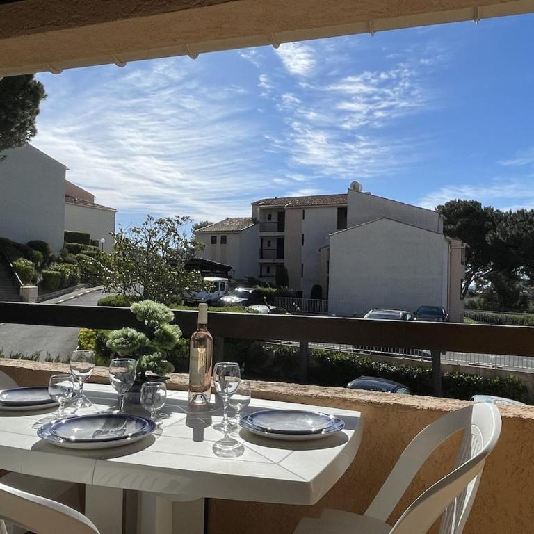 Studio 24m2 - parking - clim - piscine - mer à 100m - Apartment mit 2 Schlafzimmern - 5