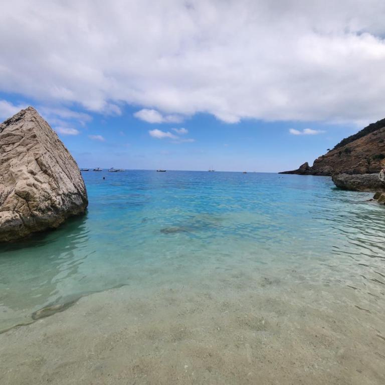 Casa delle Rose Terrazza vista mare panoramica e relax a Cala Gonnone, WiFi, AC - Appartamento con 2 Camere da Letto - 31