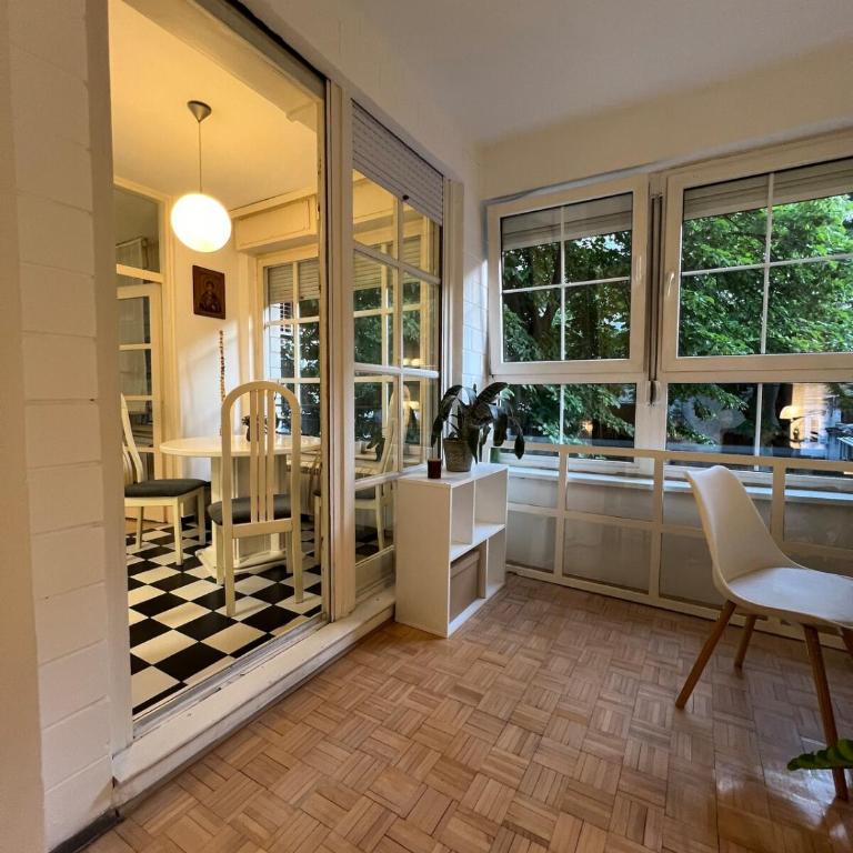 A spacious and stylish apartment, Dorćol - Apartman sa 1 Spavaćom Sobom i Pogledom - 19