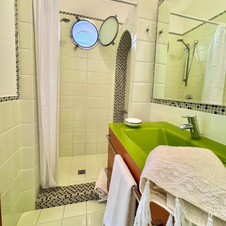 PonzaSmeralda Le Forna - Appartamento con 2 Camere da Letto - 3