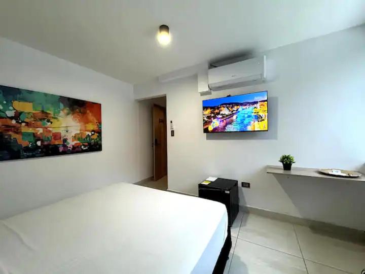 TheLuxe Boutique la 70 Medellin - Habitación Deluxe - 1 cama grande - 2