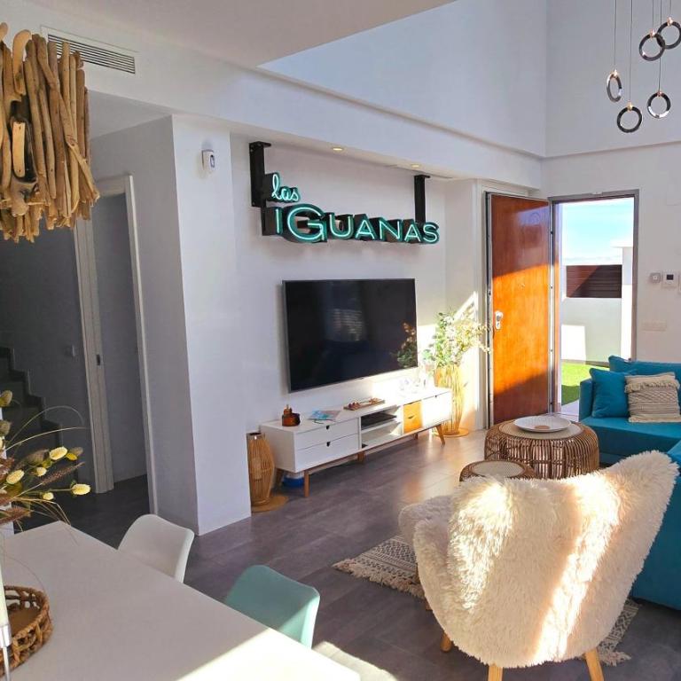 Villa Las Iguanas - Villa with Private Pool - 22