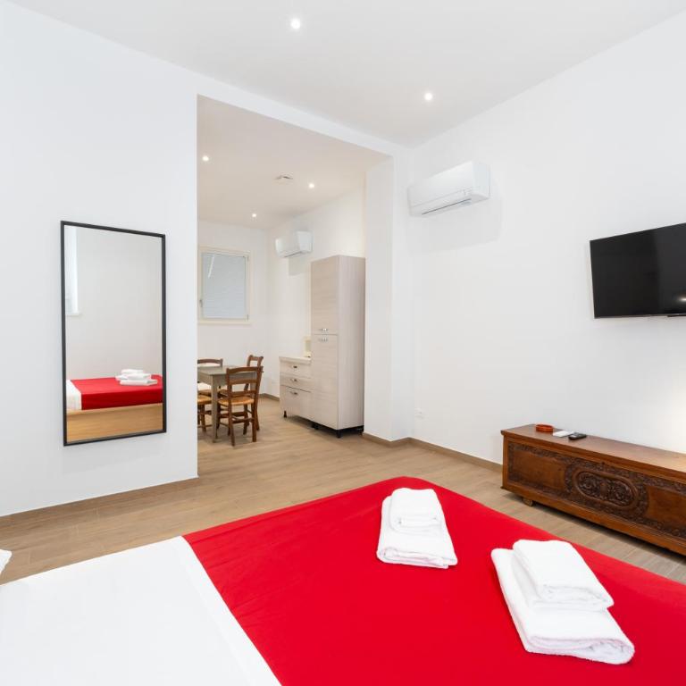 Residenza Leoncino - Monolocale - 13