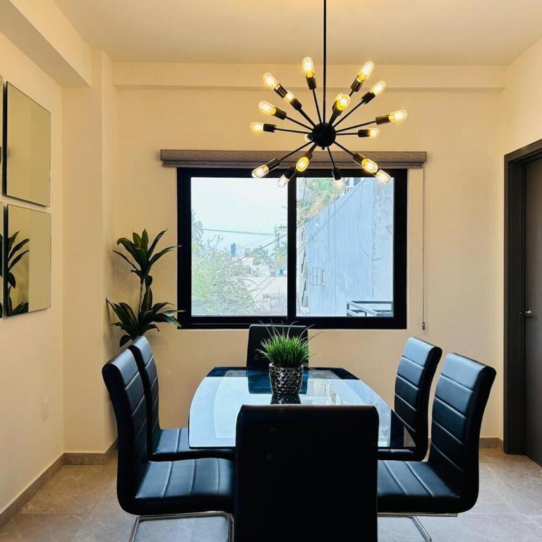 Beautiful 50 steps from the beach Torre Q - Three-Bedroom Apartment - 4