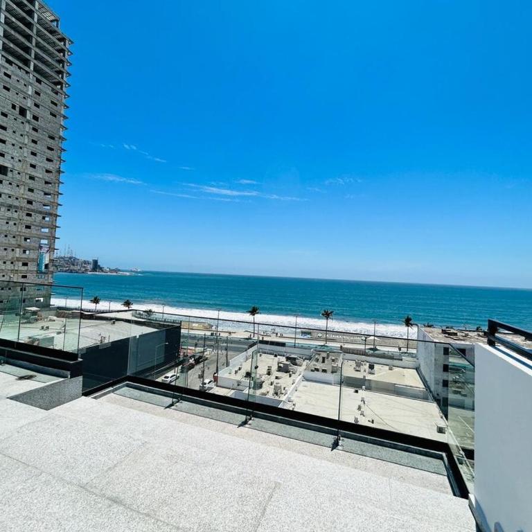 Beautiful 50 steps from the beach Torre Q - Three-Bedroom Apartment - 20