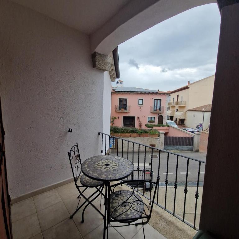 Open space centrale con parcheggio privato coperto - Monolocale con Balcone - 14