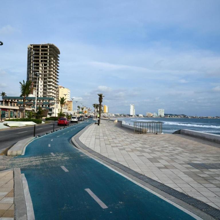 View of the pool and facing the marina - 2009G - Two-Bedroom Apartment - 4