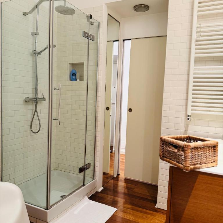 Suite Eroi - Appartamento Familiare con 2 Camere da Letto e Vista - 16