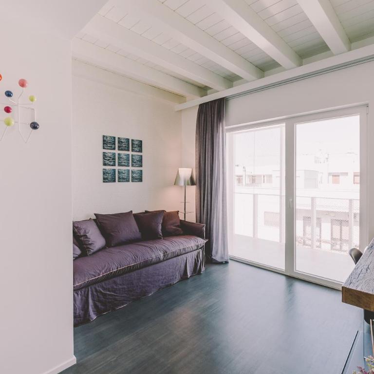 Suite 10 Home Design & Spa - Suite con 1 Camera da Letto e Balcone - 14