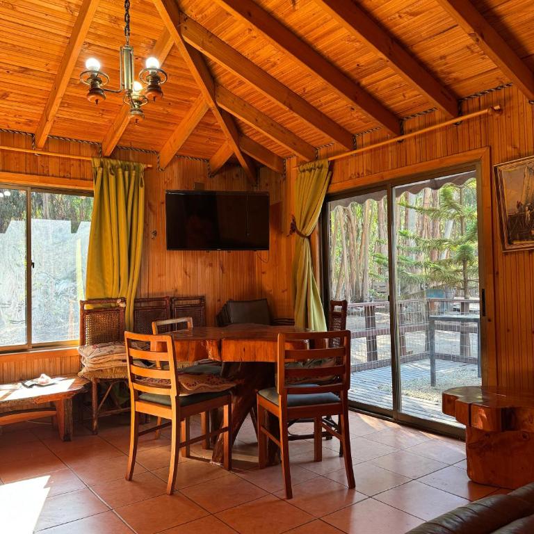 Cabaña Bosque Los Duendes - Four-Bedroom House - 13