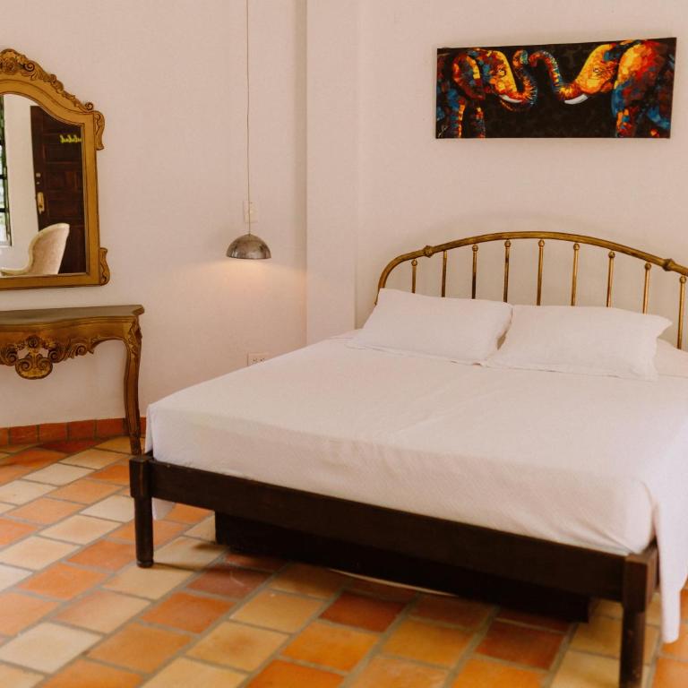 Hotel Kalma - Deluxe Queen Suite - 11