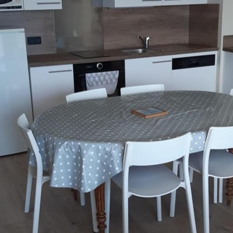Bel Appartement T3 avec Balcon, Wi-Fi, 2 Chambres pour 6 Pers - FR-1-331-17 - Apartment (6 Adults) - 5